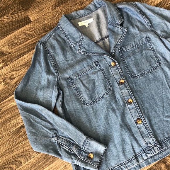 SOLD * DYNAMITE Chambray Top/Jacket - Picture 2 of 8